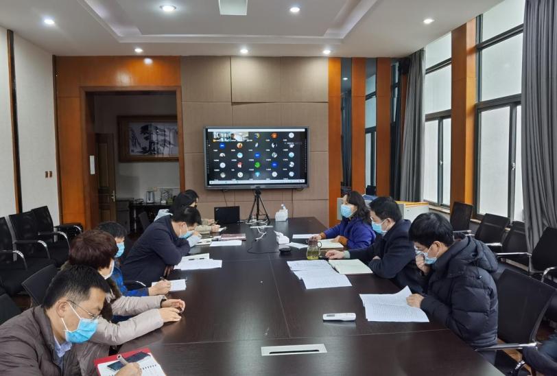 77b0f2a4f410bf5492791ff20bbc225